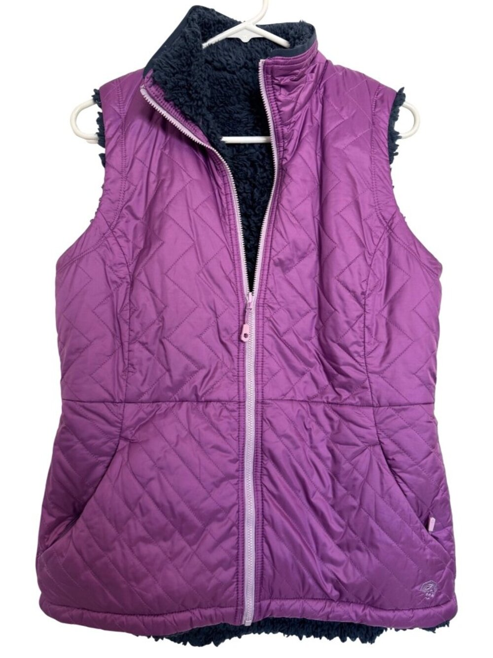 Mountain Hardwear Reversable Full Zip Vest Size Medium Pockets EUC Navy Pink